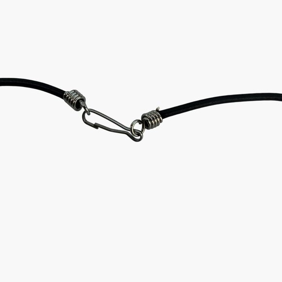 WWJD Necklace Metal Oval Pendant What Would Jesus Do Choker - Picture 5 of 5